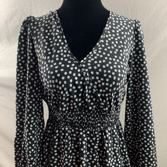 Boho Floral Print Flounce Sleeve Shirred Dress - Picture 7 of 7